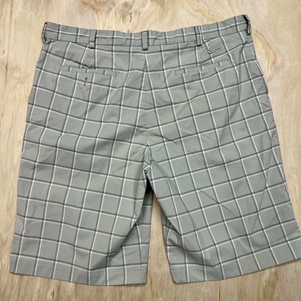 USED sz 38 XL Nike Golf Flat Front Shorts Stripes Gray